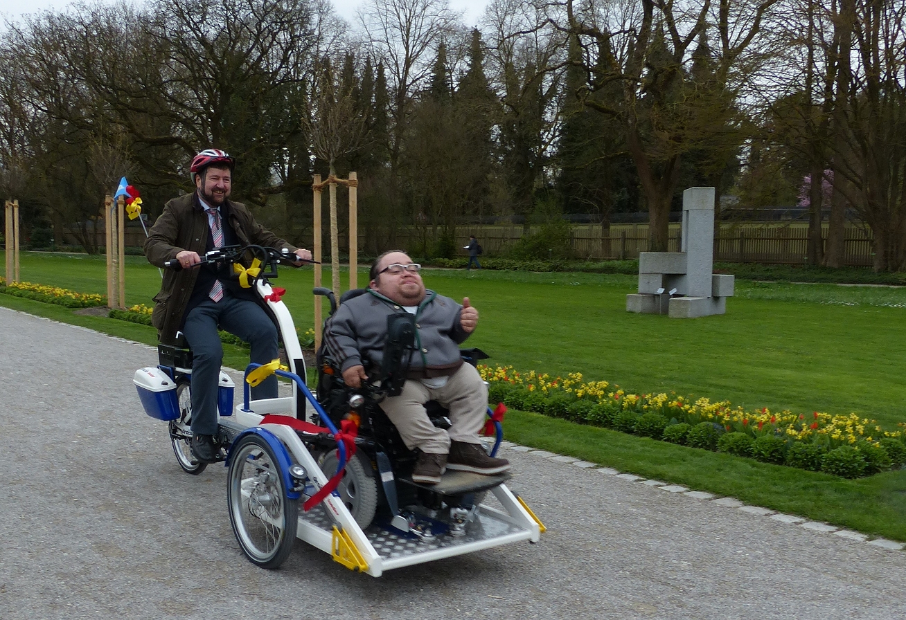 rollfiets_quelle_ruth_ploessel_stadtaugsburg